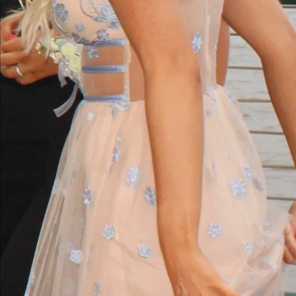 GG Collection Formal Dress - Picture 2 of 5